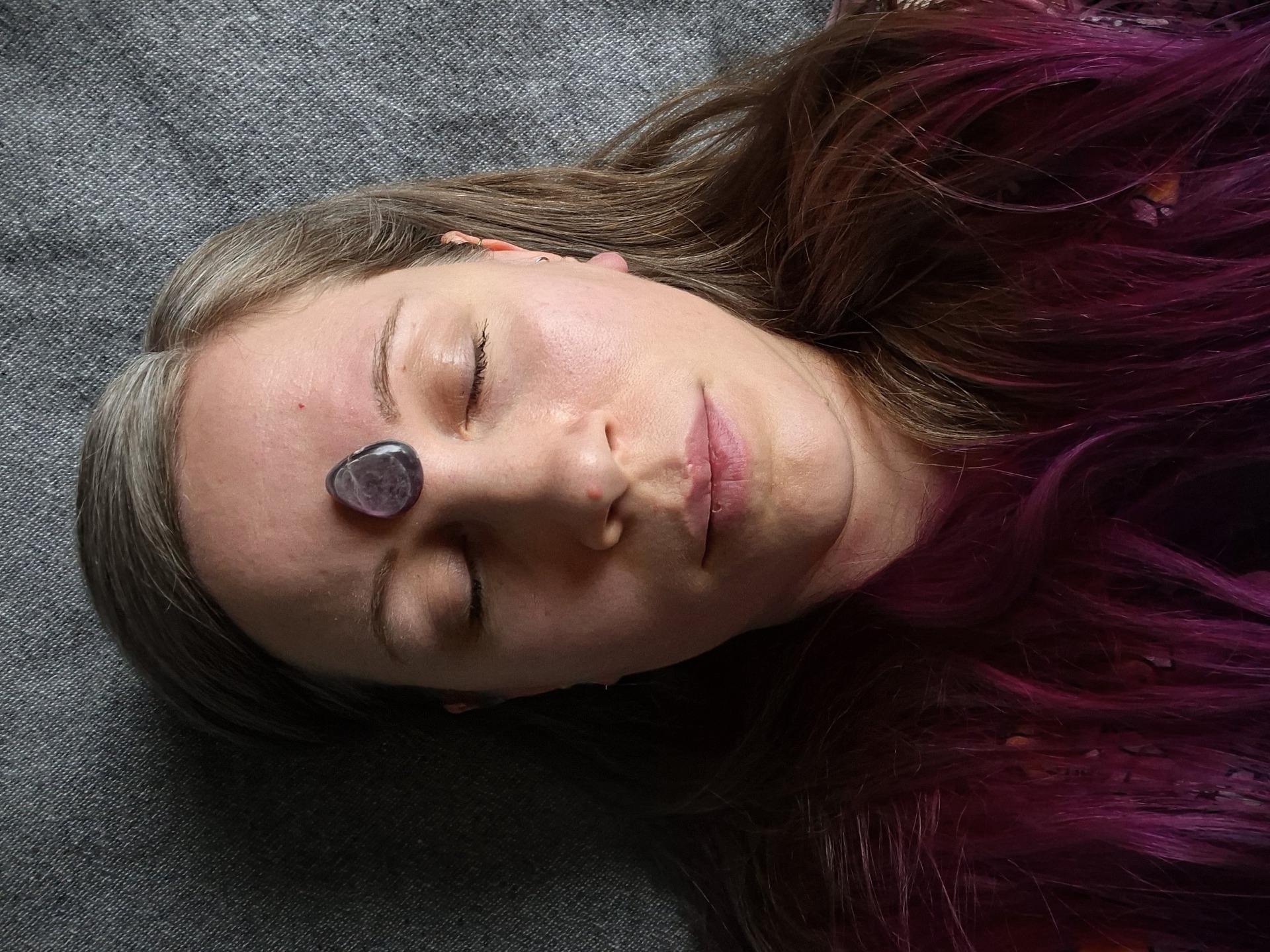 Kristalli- ja kivihoito